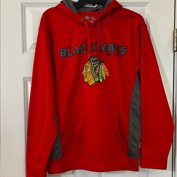 Majestic Other - Mens Majestic Chicago Blackhawk's hoodie,  performance,  excellent condition